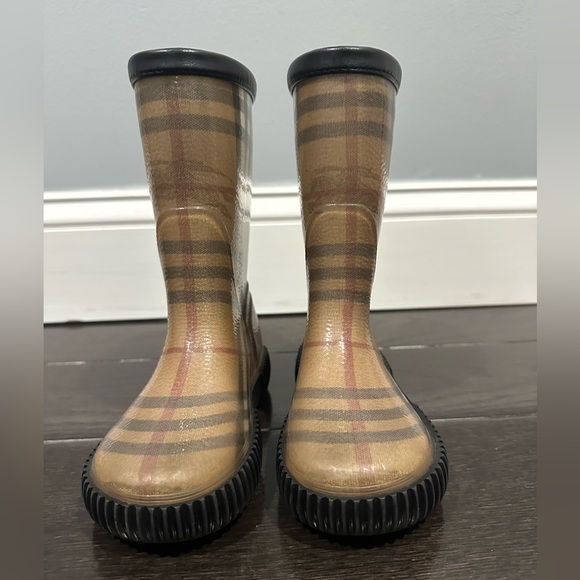 Toddler Burberry rain boots size 9/10 27/28 - Picture 2 of 5